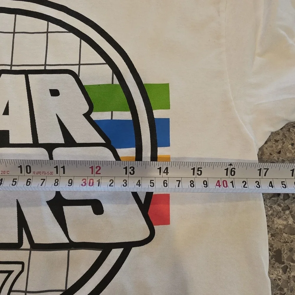 1977‎ Star Wars t-shirt Small White. A52